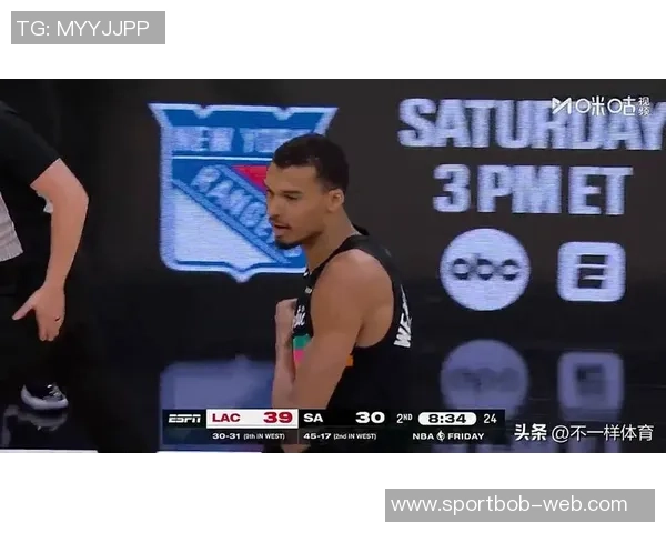 船记：里德末节三分狂潮超快船全队下半场表现克莱一周前同样精彩